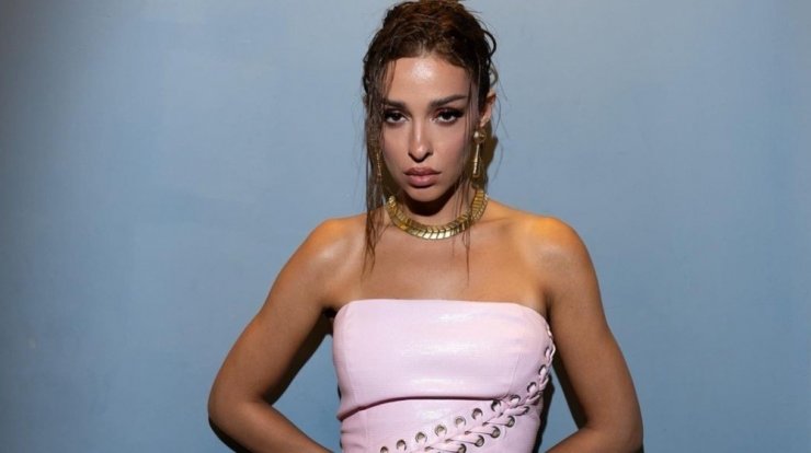 Ελένη Φουρέιρα: "Έκλεισα την πόρτα και έλεγαν: “Έλα τώρα το αλβανάκι θέλει να κάνει και καριέρα" [βίντεο]