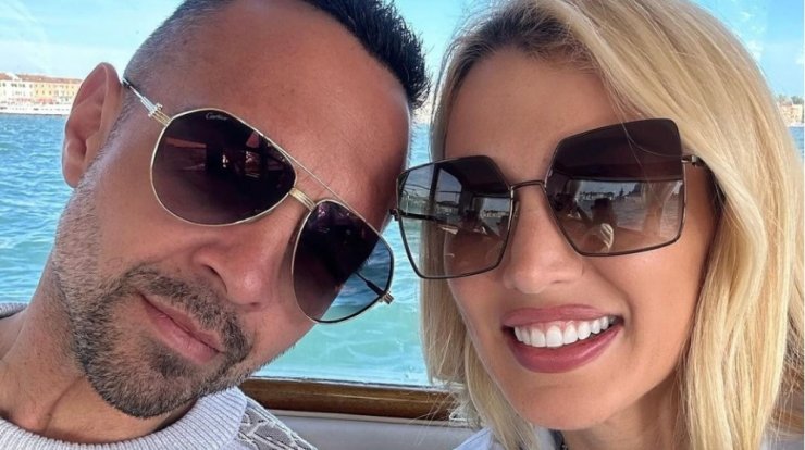 Κωνσταντίνα Σπυροπούλου: Η ρομαντική βόλτα με γόνδολα στη Βενετία με τον σύζυγό της [εικόνες]