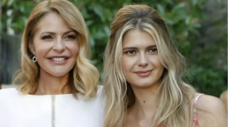 Τζένη Μπαλατσινού: Η κόρη της ανέβασε story μαζί της από το παρελθόν [εικόνα]