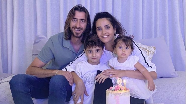 Κυριάκος Ιωάννου: Αποκάλυψε πως η σύζυγός του περιμένει το τρίτο τους μωράκι [βίντεο]