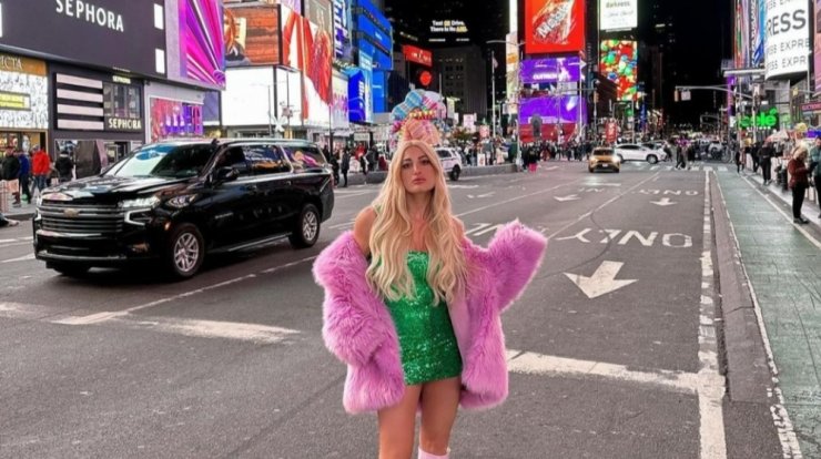 Ιωάννα Τούνη: Η matchy - matchy εμφάνιση με τον γιο της στη Νέα Υόρκη [εικόνα] 