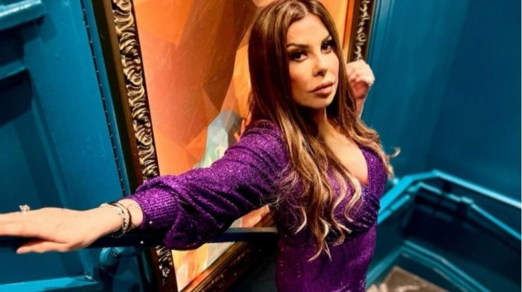 Άντζελα Δημητρίου: Διέκοψε το πρόγραμμά της στην Αμερική για να ευχηθεί στην κόρη της [βίντεο]