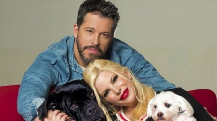 Χάρης Βαρθακούρης: "Έχω γράψει τραγούδι για την Αντελίνα" [βίντεο]