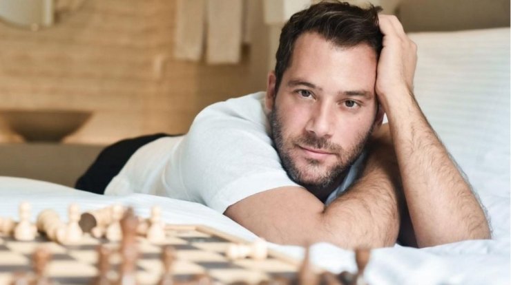 Αντίνοος Αλμπάνης: "Τον τρέμω τον θάνατο, μέχρι και σήμερα φοβάμαι" [βίντεο]