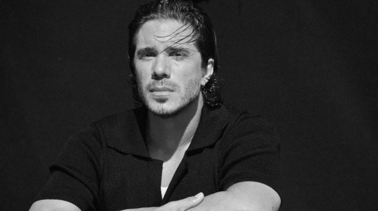 Νίκος Οικονομόπουλος: "Έχει τύχει να βγω με θαυμάστρια και θα το ξανακάνω αν..." [βίντεο]