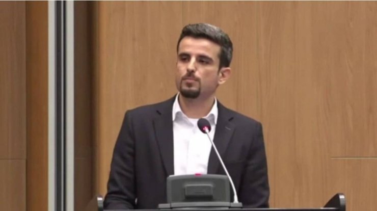 Χρίστος Χριστόφιας: Συγκίνησε με το μήνυμα του κατά του bullying για την εκ γενετής ατροφία των άκρων του