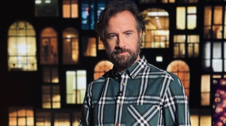 Κωστής Μαραβέγιας: H συγγένεια που έχει με γνωστό Έλληνα ηθοποιό και το αποκάλυψαν μαζί on air [βίντεο]