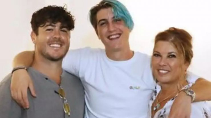 Σοφία Αλιμπέρτη: Η κοινή συνέντευξη με τους γιους της - "Μεγαλώνω και φοβάμαι να είμαι μόνη"