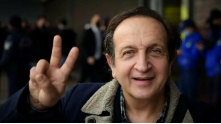 Σπύρος Μπιμπίλας: Το χρηματικό ποσό που θα ζητάει για να εμφανίζεται πλέον στις εκπομπές [βίντεο]