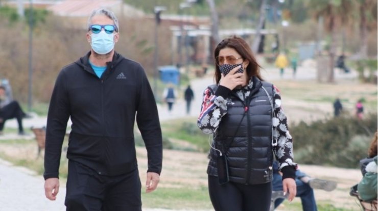 Έλενα Παπαρίζου: Γιορτάζει τα 10 χρόνια από την ημέρα γνωριμίας με τον σύζυγό της [εικόνα]