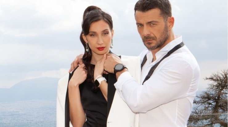 Γιώργος Αγγελόπουλος: Γνώρισε το κορίτσι του στη μητέρα του - Πήγαν μαζί στη Σκιάθο [βίντεο] 