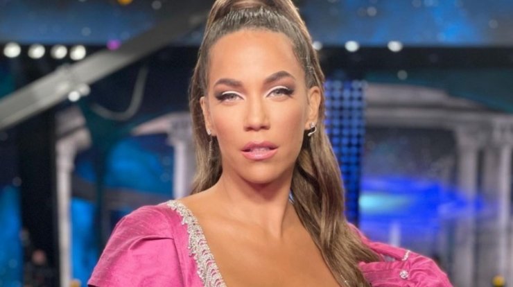 Κατερίνα Στικούδη: Το outfit που "αντέγραψε" από εκείνην η Gigi Hadid [εικόνες]