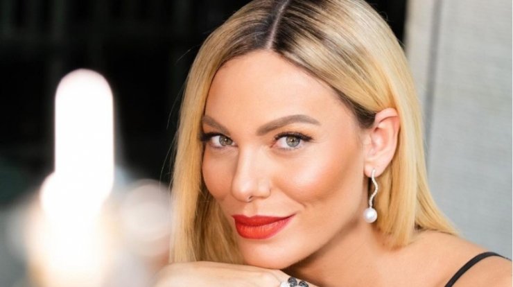 Ιωάννα Μαλέσκου: Οι πρώτες εικόνες μέσα στο μαιευτήριο αγκαλιά με την νεογέννητη κορούλα της