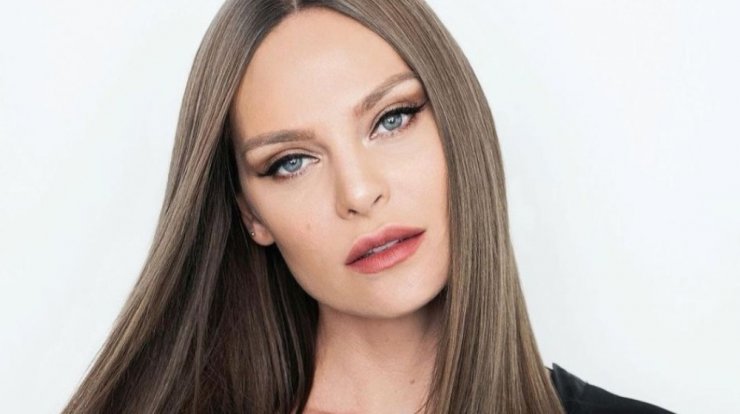 Υβόννη Μπόσνιακ: Η ανάρτηση μέσα από το νοσοκομείο που μας ξάφνιασε [εικόνες]