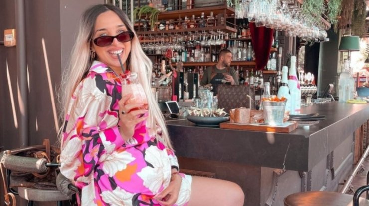 Ανδρεάνα Φραγκούδη: Πόζαρε με μπικίνι στον έκτο μήνα της εγκυμοσύνης της [εικόνες] 