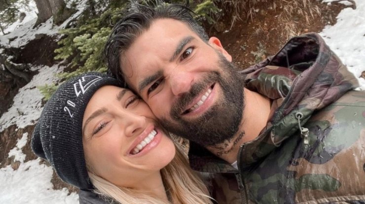 Ιωάννα Τούνη: Διαψεύδει ή επιβεβαιώνει τις φήμες χωρισμού από τον Δημήτρη Αλεξάνδρου; [εικόνες]