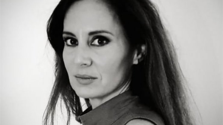 Αγγελική Λάμπρη: "Ήμουν σε ένα κλειδωμένο θέατρο,δεν μπορούσα να φύγω,και εκείνος προέβη σε μια ολοκληρωμένη σεξουαλική πράξη [βίντεο]