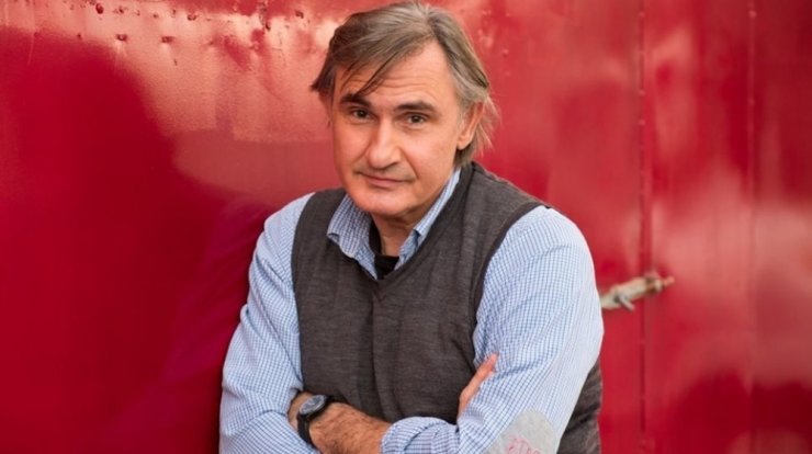 Άκης Σακελλαρίου: Μίλησε για την περιπέτεια υγείας που είχε - "Ήμουν 10 μέρες σε κώμα" [βίντεο]