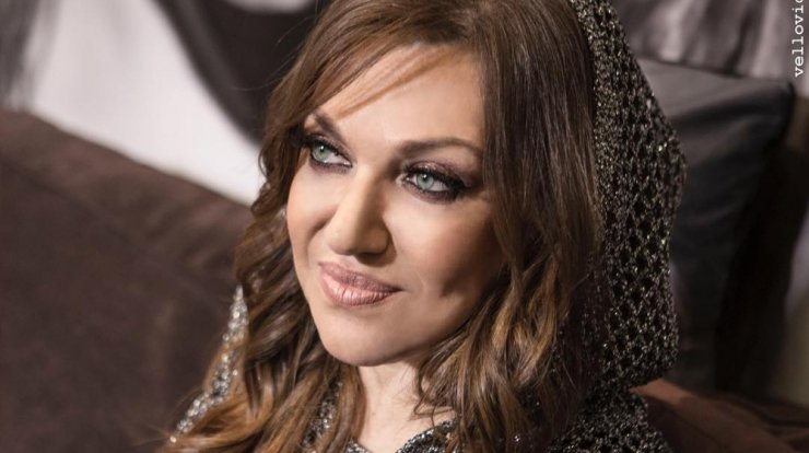 Καίτη Γαρμπή: Η συγκίνηση που ένιωσε για τον γιο της και τα δημόσια σχόλια [βίντεο]