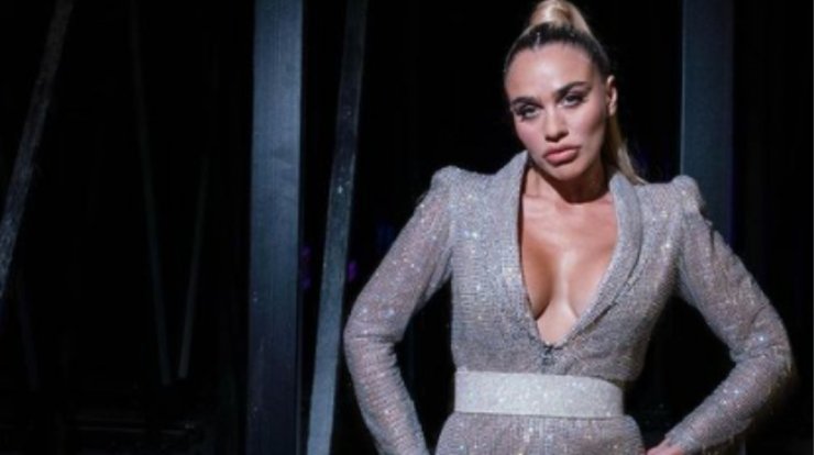 Κόνυ Μεταξά: Η εικόνα με το νυφικό στην τελευταία της πρόβα πριν τον γάμο