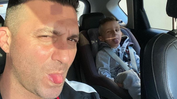 Κυριάκος Πελεκάνος: Φτιάχνει σπιτική πίτσα μαζί με τον μικρό Κρίστιαν [εικόνες]