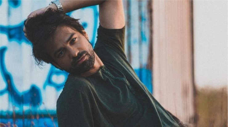 Συγκινεί ο Ανδρέας Γεωργίου για τα 28 χρόνια χωρίς τη μητέρα του [εικόνα]