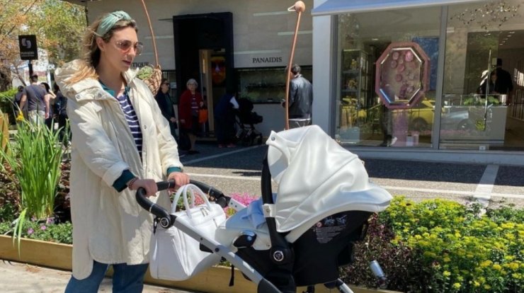 Κρίστυ Παπαδοπούλου: Με τον γιο της αγκαλιά του στέλνει το πιο γλυκό μήνυμα [εικόνα]