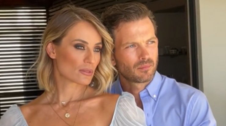 Ελεονώρα Μελέτη: Ο σύζυγός της παραδίδει μαθήματα πατινάζ στην κόρη τους [εικόνα]