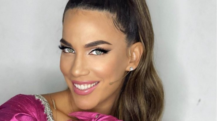 Ποια γνωστή Ελληνίδα αποκαλύπτει πως είναι σε συζητήσεις για εκπομπή με την Κατερίνα Στικούδη; [βίντεο]