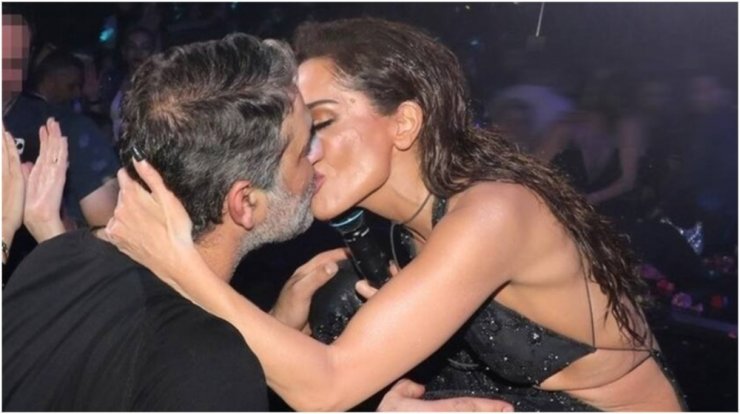 Δέσποινα Βανδή: "Σε αυτή τη φάση της ζωής μου βιώνω και έρωτα και αγάπη"