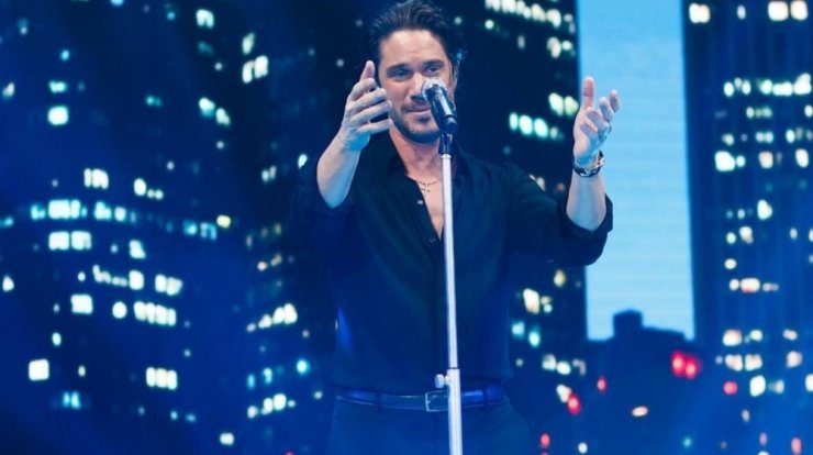 Νίκος Οικονομόπουλος: Μας παρουσιάζει το θαύμα που έζησε μέσα στην εκκλησία on camera [βίντεο]