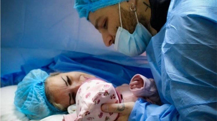 Σόφη Χρυσάνθου: Μας δείχνει την πρώτη συνάντηση της Μαρίλιας με την νεογέννητη αδερφούλα της [εικόνες]