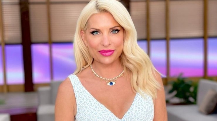 Ελένη Μενεγάκη: Με αυτόν τον Έλληνα τραγουδιστή φημολογείτο πως βρισκόταν σε σχέση στο παρελθόν  