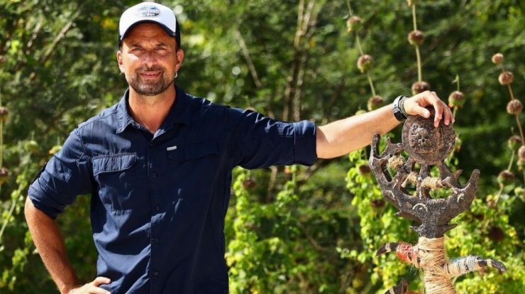 Πετύχαμε στο αεροδρόμιο προς Άγιο Δομίνικο τους δυο νέους παίκτες του "Survivor All Star" [βίντεο]