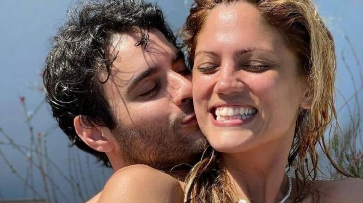 Μαίρη Συνατσάκη - Ίαν Στρατής: Μένουν κάτω από την ίδια στέγη! 