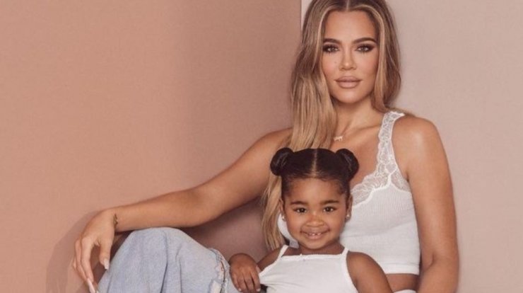 Khloe Kardashian: Βρέθηκε για δεύτερη φορά θετική στον κορωνοϊό [εικόνα]