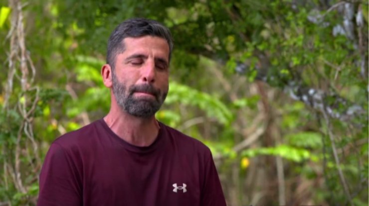 Ξέσπασε σε δάκρυα ο Θανάσης Βισκαδουράκης: "Πρώτη φορά λείπω από τα γενέθλια του γιου μου" [βίντεο]