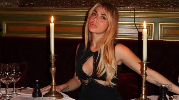 Κόνυ Μεταξά: Απαγορεύει την είσοδο παιδιών στον γάμο της