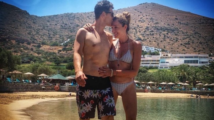 Ρουβάς - Ζυγούλη: Γιόρτασαν επέτειο και γενέθλια με μια γλυκιά τους εικόνα