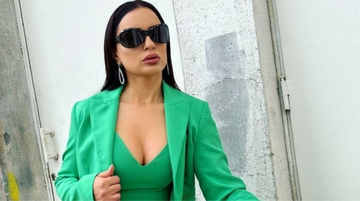 Η Ελπίδα Ιακωβίδου αποκάλυψε πως έχει ψάξει το κινητό του συντρόφου της [βίντεο]