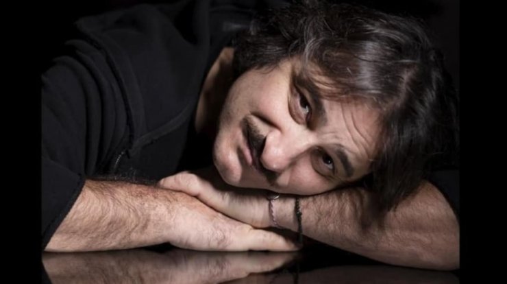 Βασίλης Χαραλαμπόπουλος: Ο απίστευτος τρόπος που ανακοίνωσε πως είναι θετικός στον κορωνοιό [εικόνα]