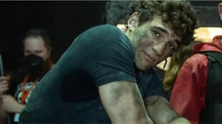 Ξέσπασε φωτιά στο σπίτι του "Ριο" από το "La Casa De Papel" [βίντεο]