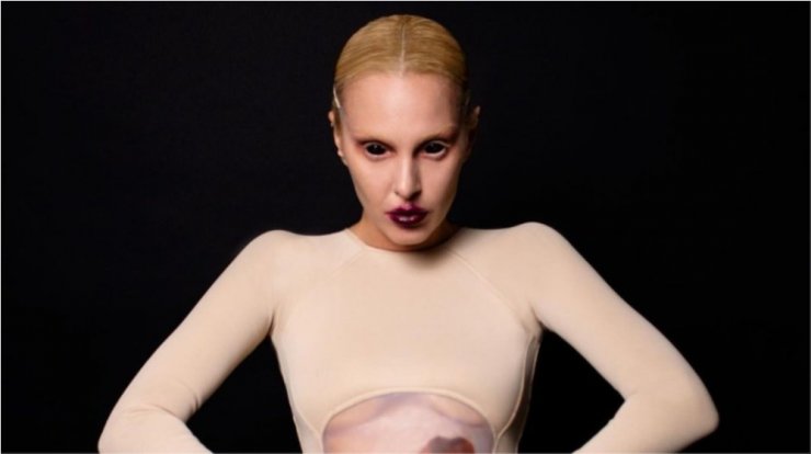 Τάμτα: "Μπορεί να είμαι και εξωγήινος, δεν ξέρεις ποτέ"