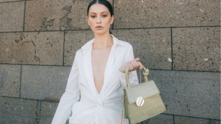 Τα σκελετικά προβλήματα που μπορεί να προκαλέσει το βάρος μιας τσάντας 