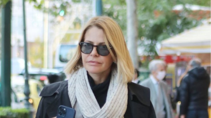 Ποιος επώνυμος Έλληνας δηλώνει πληγωμένος από το unfollow της Τζένης Μπαλατσινού;