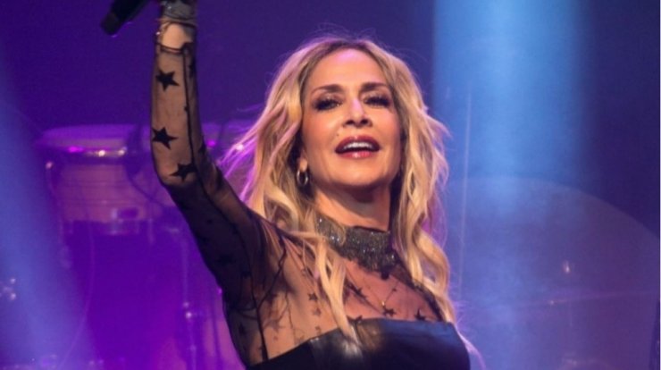 Άννα Βίσση: "Θα φρόντιζα ο άνθρωπος αυτός να απολυθεί" [εικόνα]