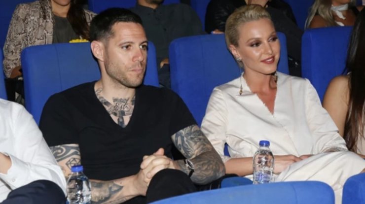 Tάμτα - Πάρης Κασιδόκωστας: Με αυτή τους την εμφάνιση παραλίγο να μην τους αναγνωρίσουμε [εικόνες]