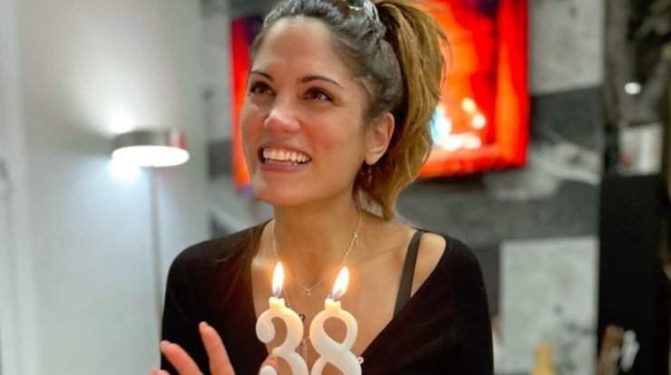 Μαίρη Συνατσάκη: Αποκάλυψε την ευχή που έκανε στο σβήσιμο της τούρτα της και αφορά στην κόρη της [εικόνα & βίντεο]