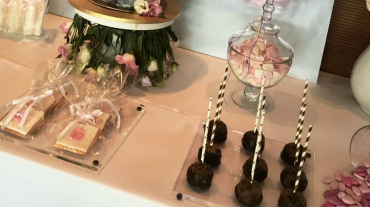 Ζευγάρι της κυπριακής showbiz βάφτισε την κορούλα του! [εικόνες & βίντεο]