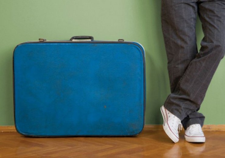 Παρουσιαστής "πιάστηκε" με 185 κιλά ασήμι στο αεροδρόμιο!